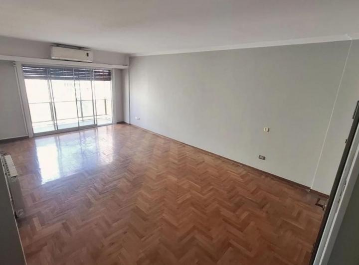 Departamento · 128m² · 4 Ambientes · 1 Cochera