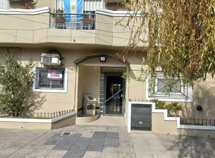 Departamento · 1m² · 2 Ambientes · 1 Cochera