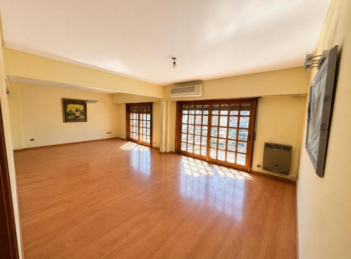 Departamento · 117m² · 4 Ambientes · 2 Cocheras