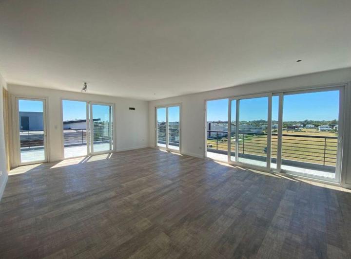 Departamento · 258m² · 4 Ambientes · 1 Cochera