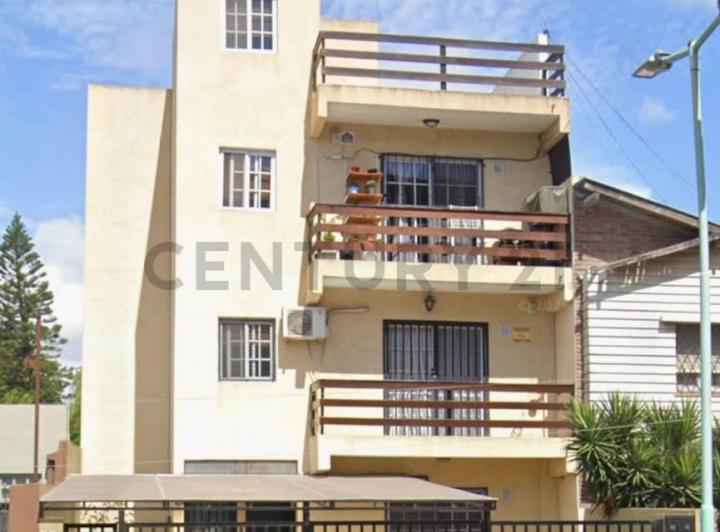 Departamento · 77m² · 2 Ambientes · 1 Cochera