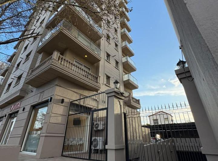 Departamento · 105m² · 4 Ambientes · 2 Cocheras