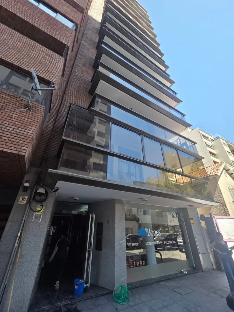 ALQUILO DEPTO 1 DORMI + ESCRITORIO - A 2 CUADRAS PLAZA ESPAÑA