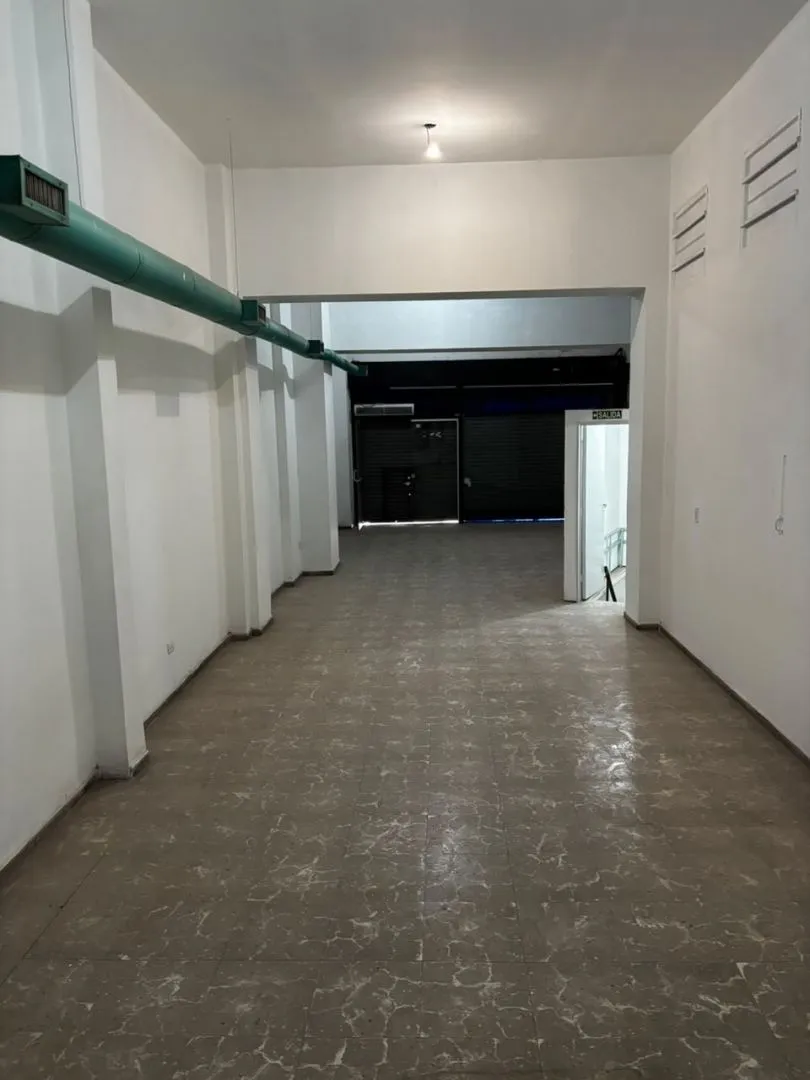 LOCAL COMERCIAL  AV. OLMOS Y MAIPÚ