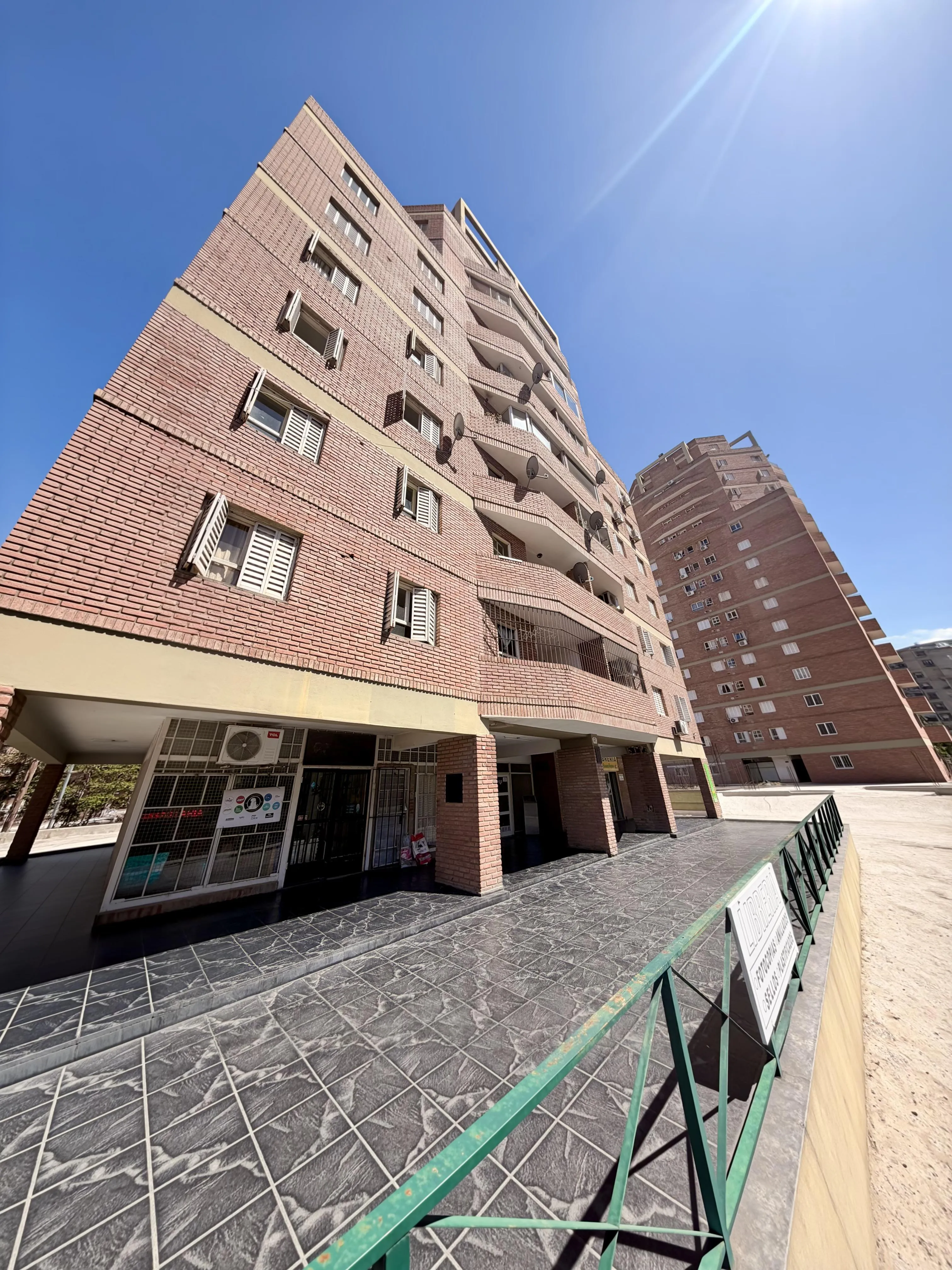 Departamento de 1 dormitorio con cocina separada en Gemes