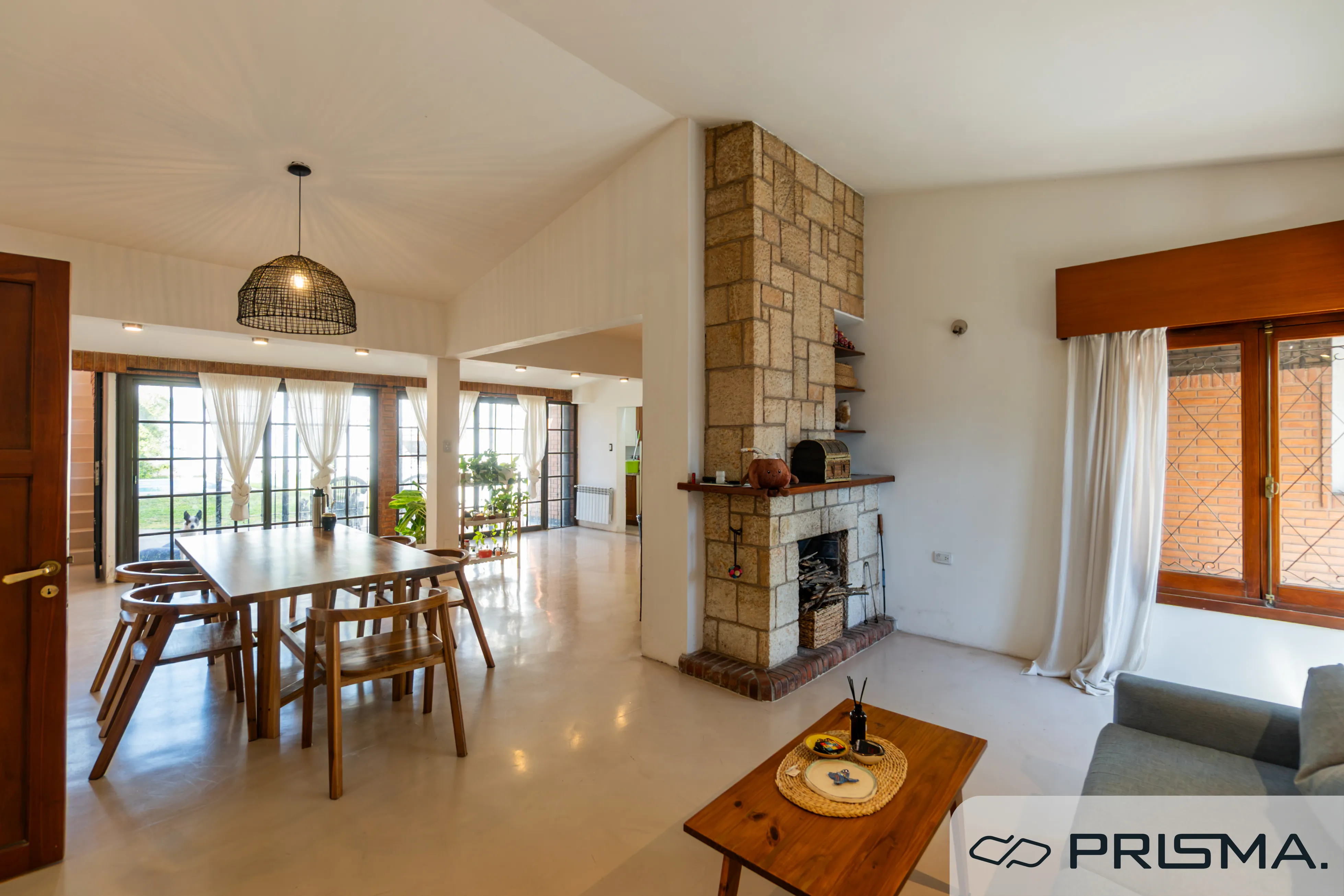 CASA - 4 DORMITORIOS - B° PARQUE VÉLEZ SARSFIELD