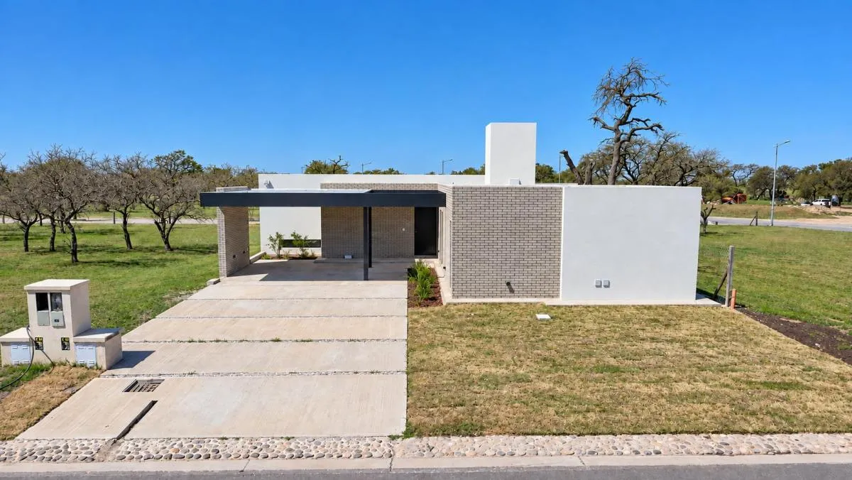 Venta Casa de Diseño 3 Dorm. 3 Baños - Siete Soles Alqarias - Entrega 80% Financiación 20%