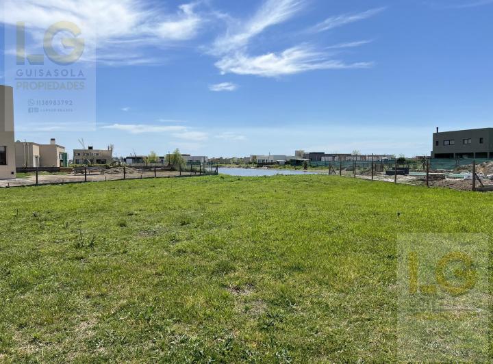 Terreno · 1241m²