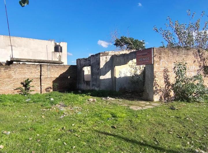 Terreno · 253m²