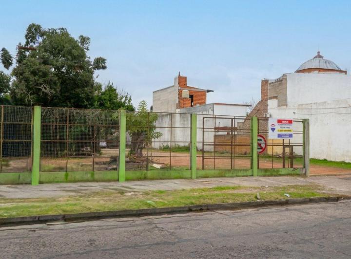 Terreno · 1560m²