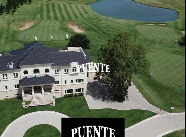 Terreno · 968m²