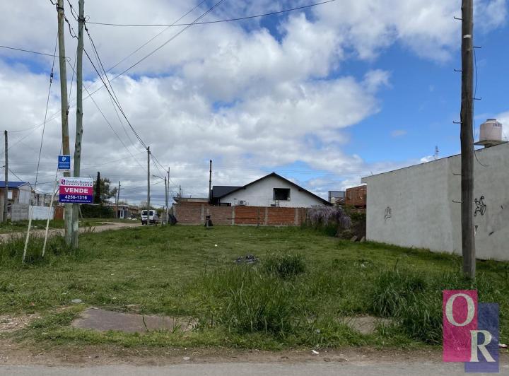 Terreno · 300m²