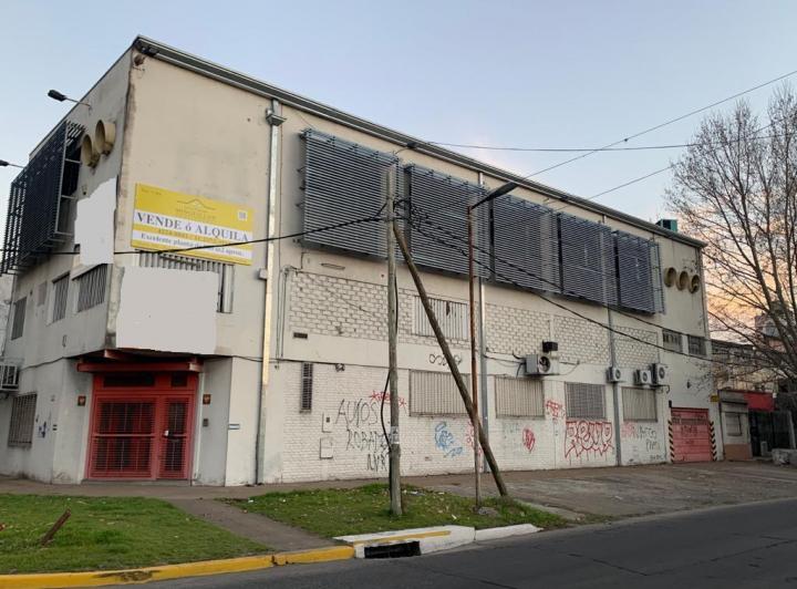 Terreno · 852m²