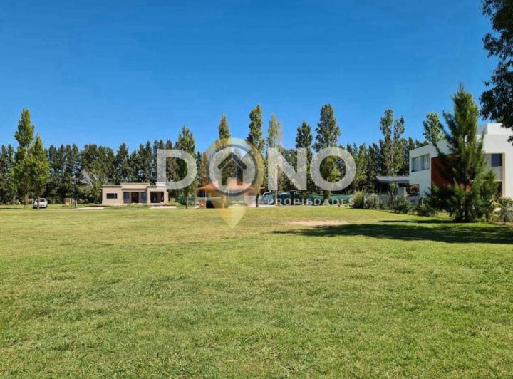 Terreno · 1250m²
