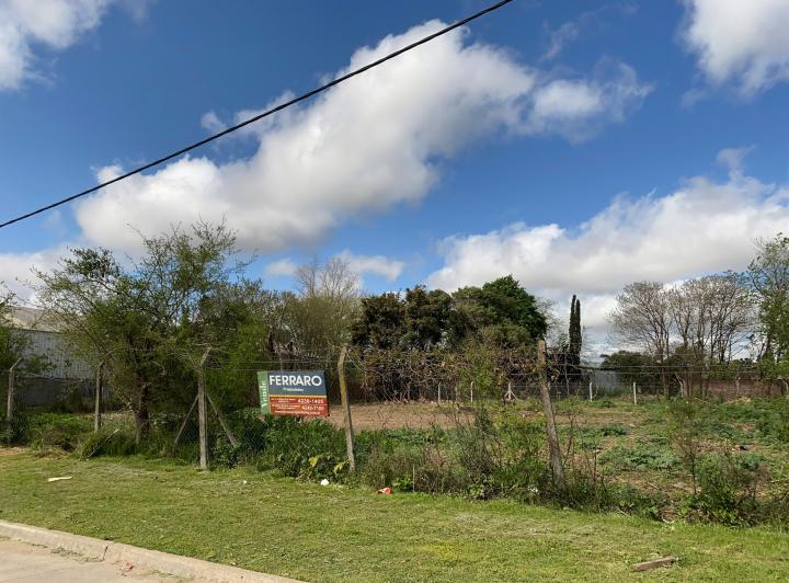 Terreno · 2068m²