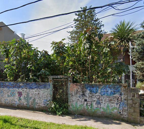 Terreno · 240m²