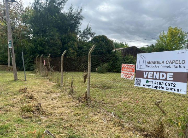 Terreno · 2700m²
