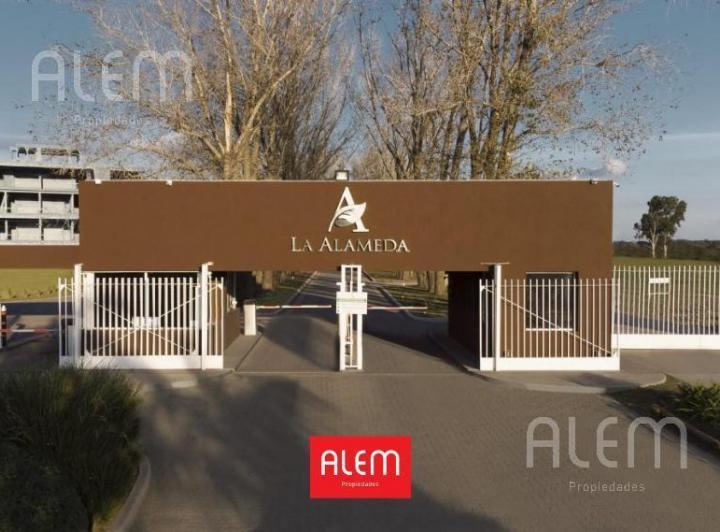 Terreno · 1093m²