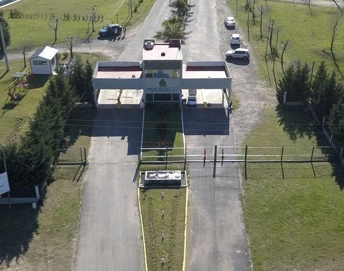 Terreno · 903m²