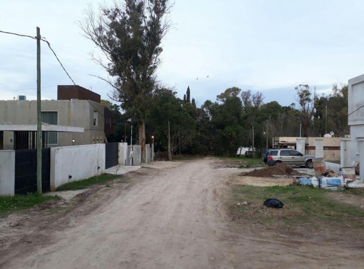Terreno · 833m²
