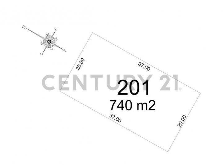 Terreno · 740m²