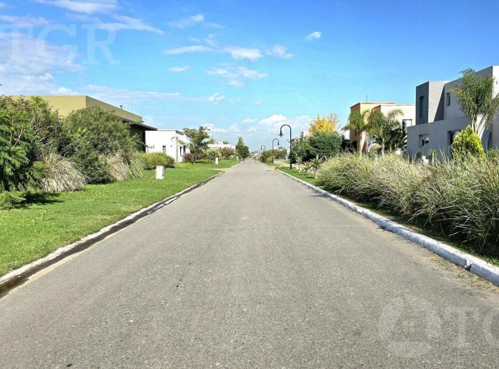 Terreno · 800m²