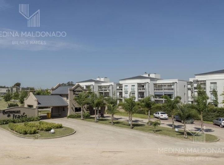 Terreno · 700m²