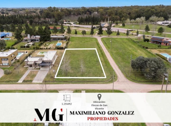 Terreno · 1294m²