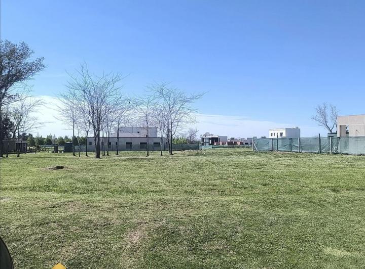 Terreno · 622m²