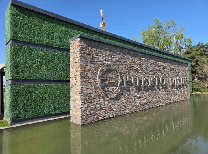 Terreno · 833m²