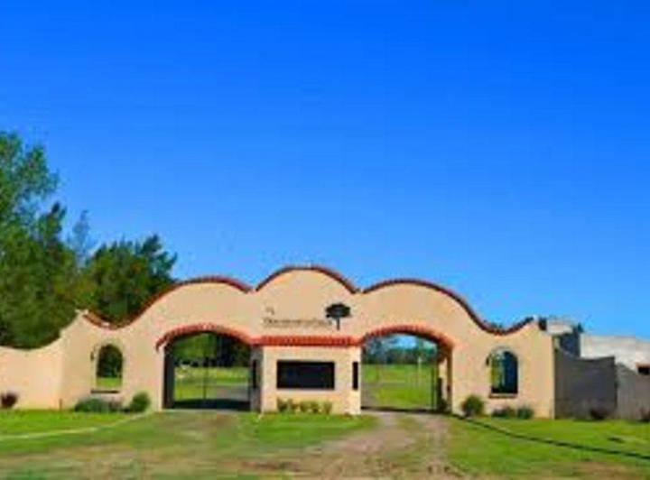 Terreno · 978m²