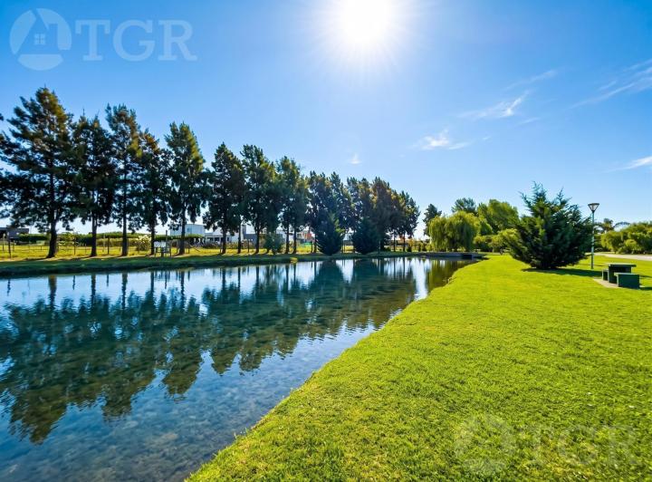 Terreno · 828m²
