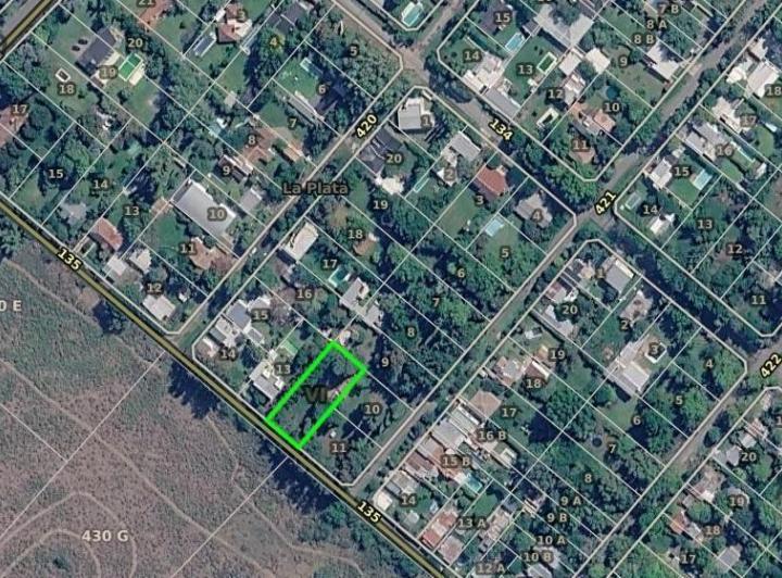 Terreno · 833m²