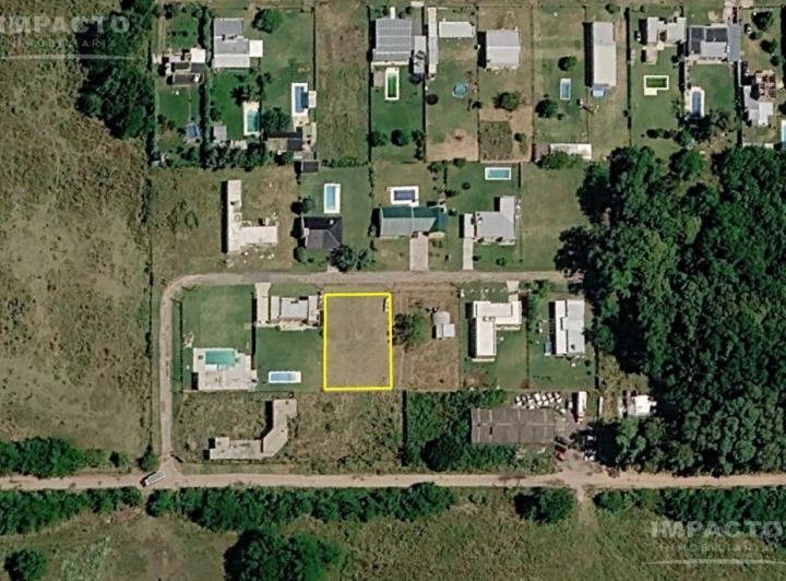 Terreno · 899m²