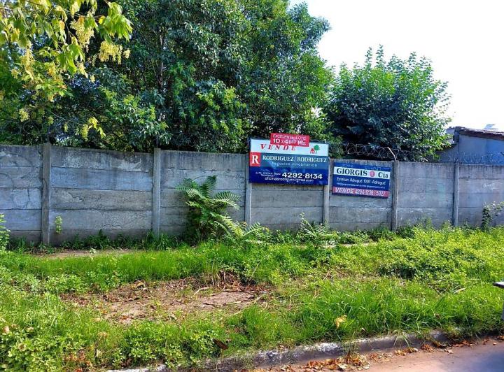 Terreno · 418m²