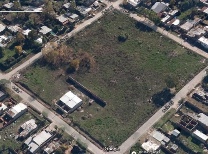 Terreno · 300m²