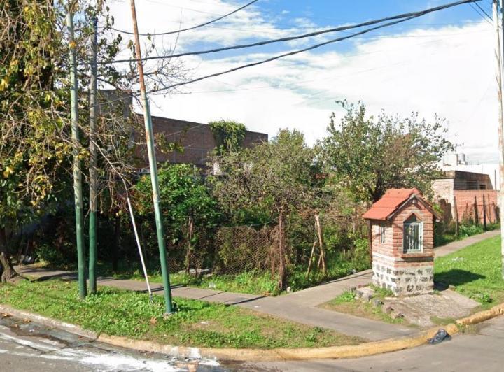 Terreno · 305m²