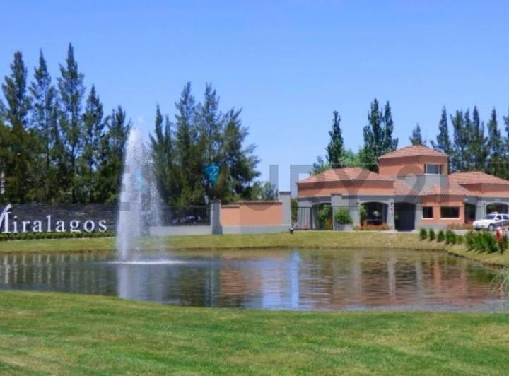 Terreno · 1234m²