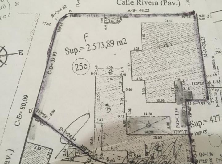 Terreno · 200m² · 1 Ambiente · 10 Cocheras