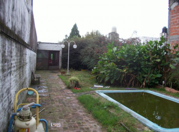 Terreno · 90m² · 3 Ambientes · 2 Cocheras