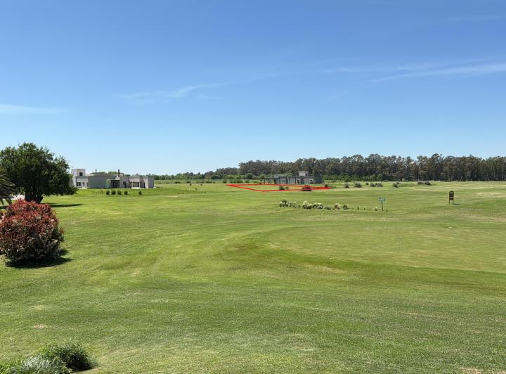 Terreno · 2400m²