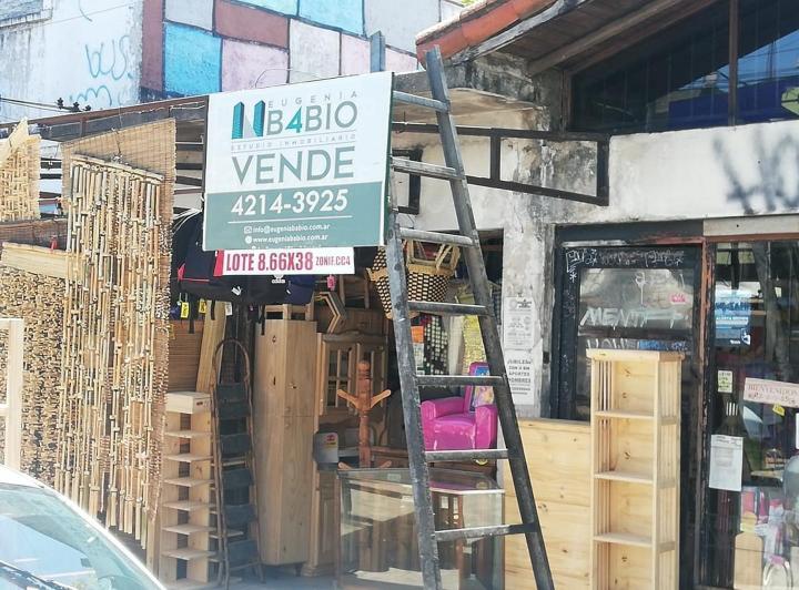 Terreno · 329m²