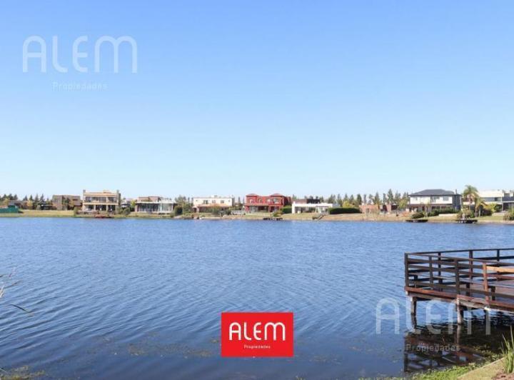 Terreno · 600m²