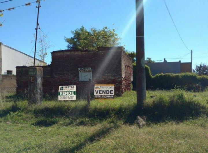 Terreno · 242m²