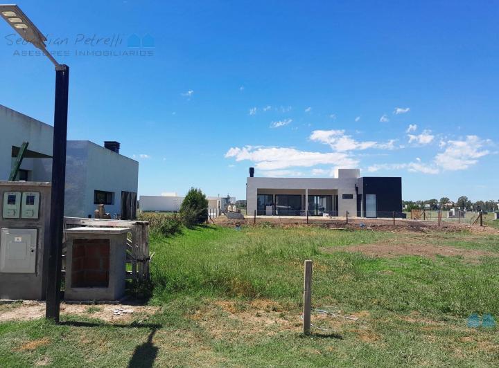 Terreno · 600m²