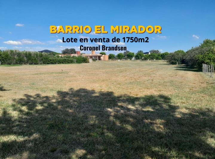 Terreno · 1700m²