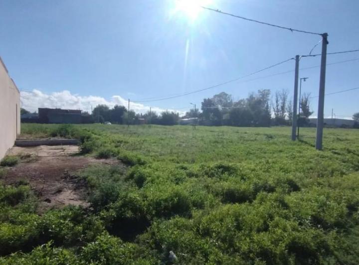 Terreno · 332m²