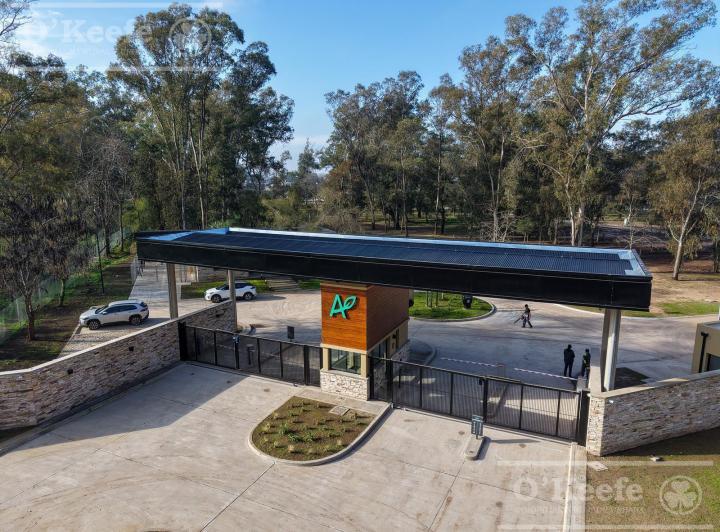 Terreno · 602m²