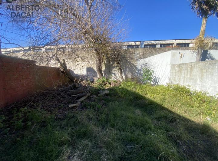 Terreno · 330m²