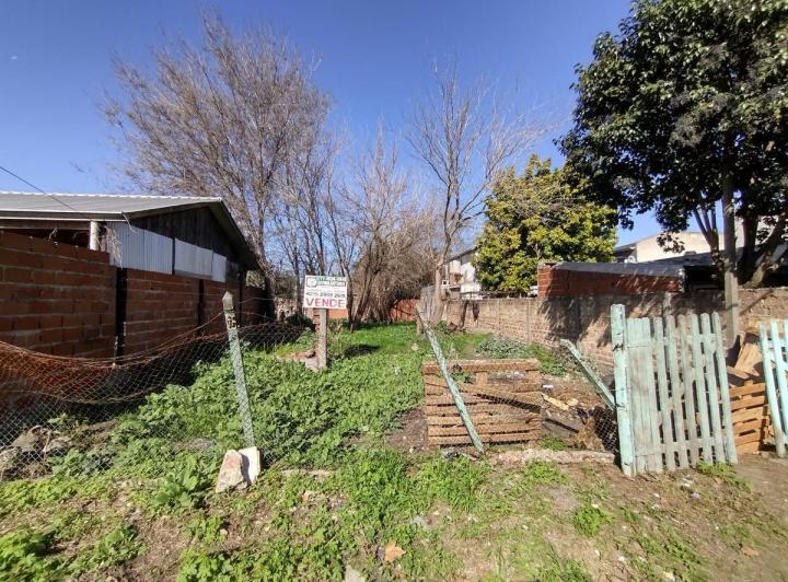 Terreno · 196m²